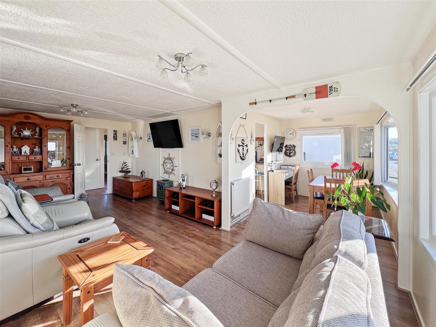 2 Bed, 1 Bath Property For Sale in Seasalter Lane, Seasalter, CT5 4BY